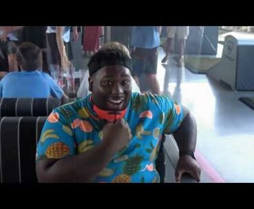 My First Time Golfing  || Dia Does: Top Golf