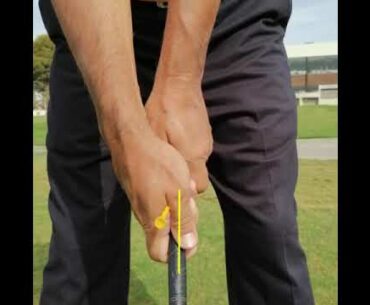 GOLF LESSONS - ADDRESS - GRIP - RIGHT HAND