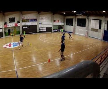 Passing the ball - Square