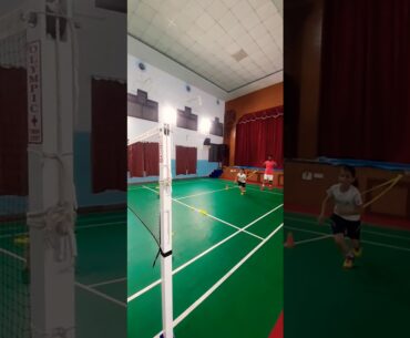 ST.ARNOLD'S Badminton academy 9yr girl shuttle throw practice