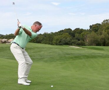 3 Tips For Playing A Ball Below Your Feet - Paul Ramee