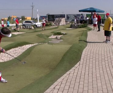 Greatest Mini-Golf Putt Ever (Almost)