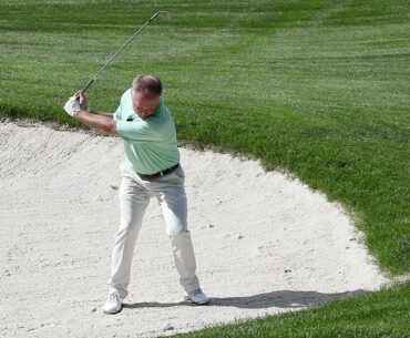 A Simple Method For Bunker Shots - Paul Ramee