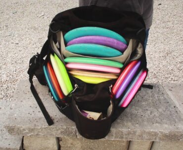 Upper Park Disc Golf's Shift V2 Bag- Why Courtney loves it!