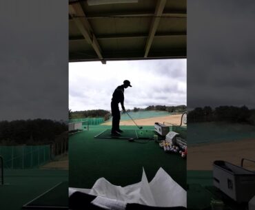 6 Iron shot in the Hook Wind