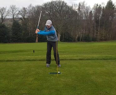 SR Golf - Tips on Tuesday - Distance control when pitching.