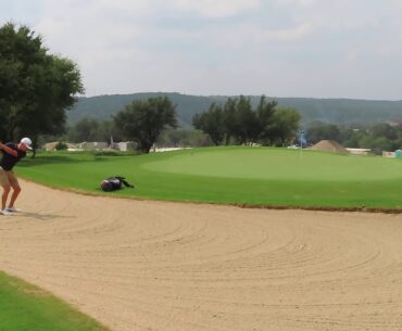Golf bunker shot executed