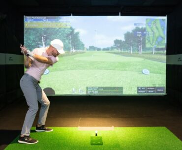 THE WORLDS MOST ADVANCED GOLF SIMULATOR TECHNOLOGY! Check this out!