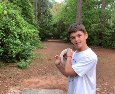 Disc Golf Battles!! Long tee vs Short tee!!!