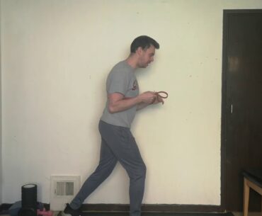 Split-stance Explosive Band Press