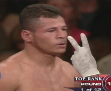 Miguel Cotto vs Ricardo Torres Round 1 | GREAT ROUNDS IN BOXING