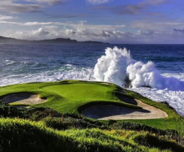 PLAYING PEBBLE BEACHE'S 7th HOLE - Golf Challene