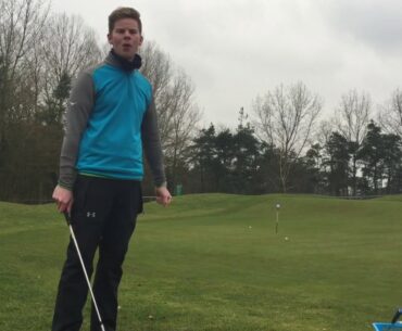 Chipping around the green - Tip of the Week - Peter Field Golf Shop