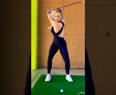 Beauty Gril Golf #Golf #shorts #golfswing #golftrickshot