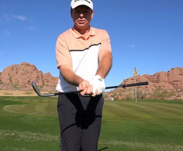 Golf instruction with Steve Scott: Don't chili dip the chip