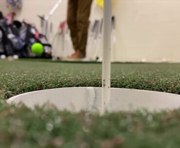 Chipping with the Wilson Duo Golf Ball