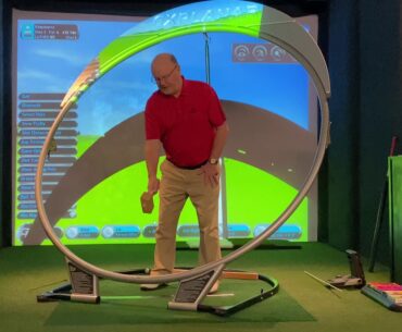 For maximum power in the golf swing, don't forget to use your wrists! / Hit longer drives and irons