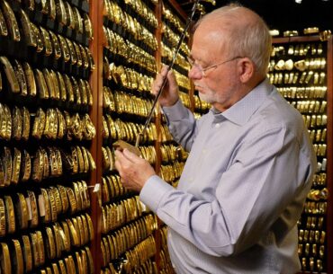 Inside PING: Gold Putter Vault