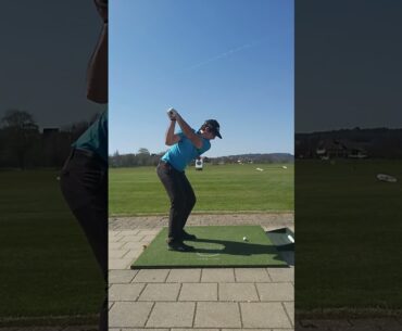 GOLF SWING SLOW MOTION (7 iron) #shorts
