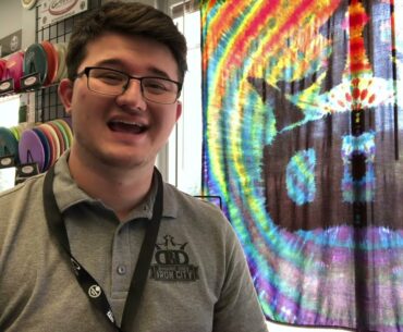 Why You Should Consider Throwing a Putter