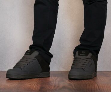 Globe Tilt Iron/Black/Split On Feet