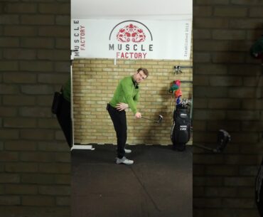 How the right arm should move in the golf swing #SHORTS