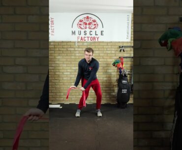 How to correctly load the shoulders in the golf swing #SHORTS