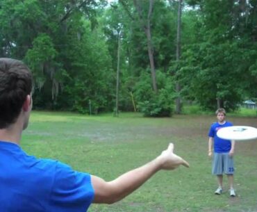 How To Throw A Forehand | Brodie Smith