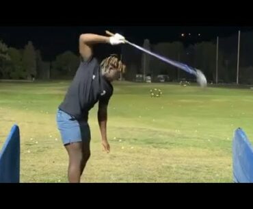 Ridiculous ONE HANDED GOLFER