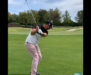 Scott Piercy slow motion pitching golf swing motivation!, #bestgolf, #subforgolf, #alloverthegolf