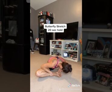Yoga Stretches for Better Sleep - Bedtime Stretch Routine - Daily Stretch | The Pro Cheerleader