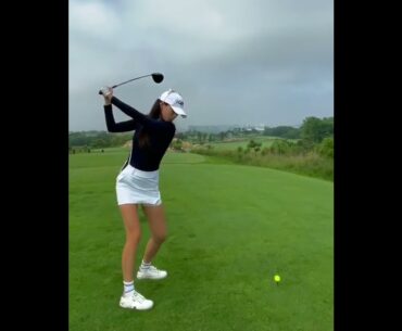 ⛳Luxury Swing! | Golf ladies  | Golf lady  | Golf Shorts | #Shorts