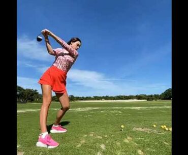 Love her swing 🥰🥰 #golfgirl #golftrickshot #golfswing