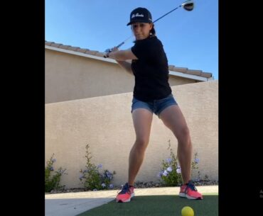 Swing looks 🔥💪🏽 #golf #shorts #golftrickshot #golfswing    | GOLF#SHORT
