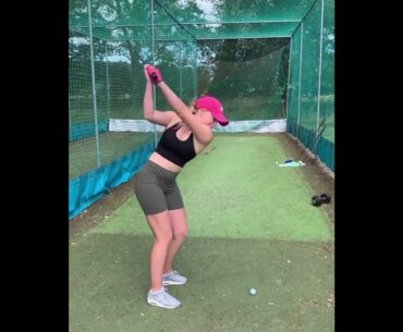 golf  trick shot beauty #golf  #shorts #golfgirl #beautygirl     | GOLF#SHORT