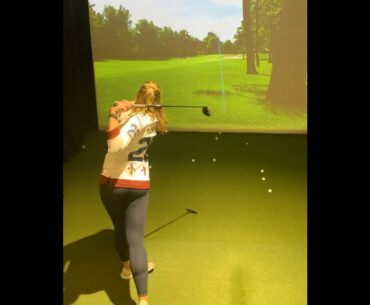 Love the "Shimmy" pre swing!! #golf #shorts #golfswing #golfgirl      | GOLF#SHORT