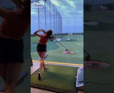 Beauty golf swing 🔥🔥🔥💪💪 #golf #golfgirl