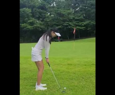 ⛳Nice Oneeeeeeeeeeeee! | Golf ladies  | Golf lady  | Golf Shorts | #Shorts