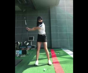 ⛳Nice Balance ! | Golf ladies  | Golf lady  | Golf Shorts | #Shorts
