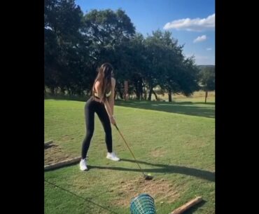 Beauty Girl 👧 beauty swing #shorts #golf #golfswing #golftrickshot