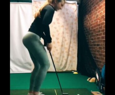 Oawww🥰🥰🥰 so beauty girl 🎯#golf #golfgirl #golfbabes