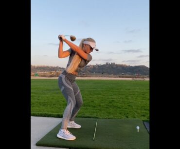 👏👏👏 Great swing, & outfit 🔥