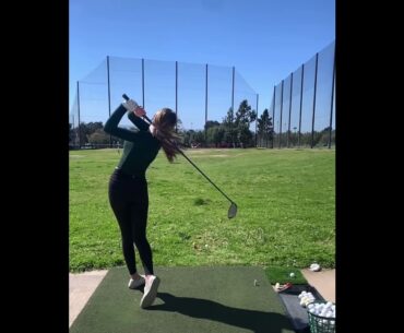 Good shot 🤪beauty girl 👧 #golf #golftrickshot #golfswing