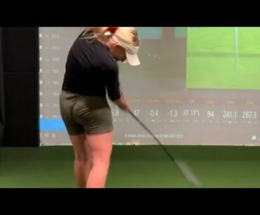 Amazing 😉 good shot 🔥🔥 #golf #golftrickshot #golfswing #shorts