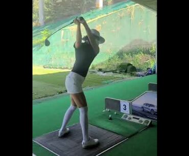 ⛳lee luna full Swing! | Golf ladies  | Golf lady  | Golf Shorts | #Shorts