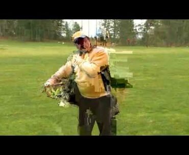 How to Carry a Golf Bag