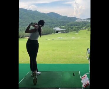 ⛳Wow this girl can really Swing! | Golf ladies  | Golf lady  | Golf Shorts | #Shorts