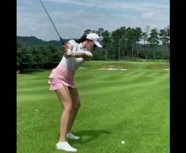 ⛳Look at me dude! | Golf ladies  | Golf lady  | Golf Shorts | #Shorts