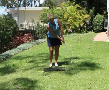 #22 The Lady Golf Teacher WebTV: Chipping Drill to Improve Technique