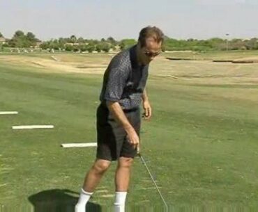 How to Swing Golf Clubs : Golf Clubs: Sand Wedges